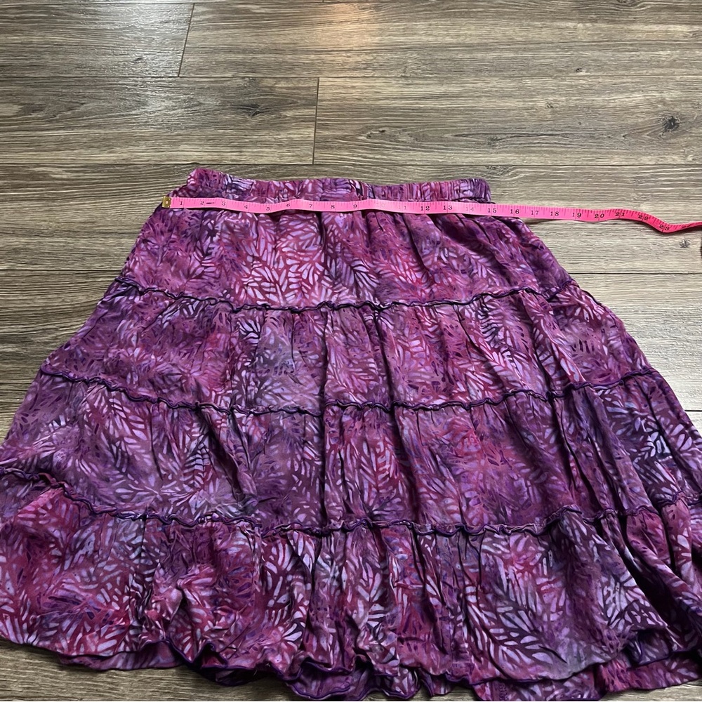 Vintage 90s does 70s Boho Tiered Rayon Skirt | Purple Pink Abstract Leaf Medium - Picture 8 of 9